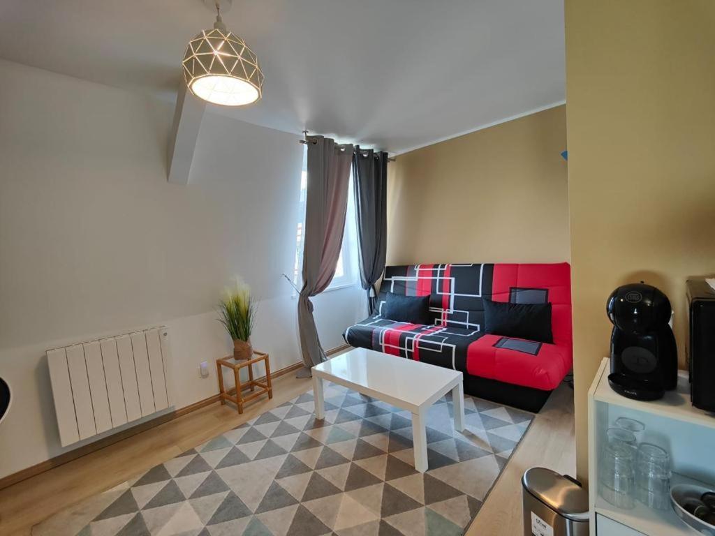 Appartement En Residence Жизор Экстерьер фото